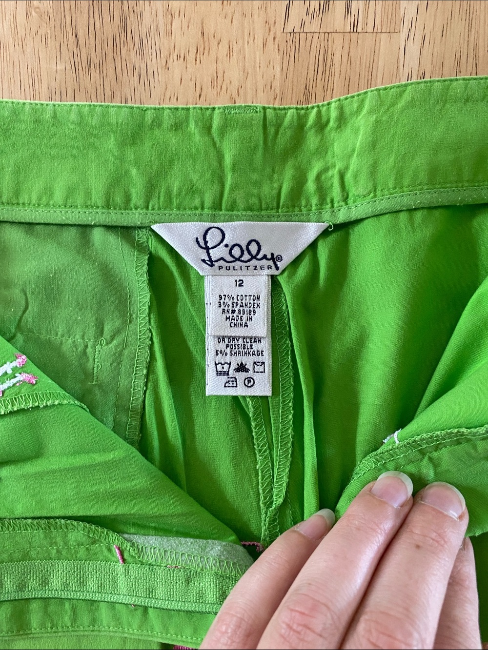 White Label Lilly Pulitzer Lime Green Shorts with Pink Golfer Embroidery - Picture 2 of 3
